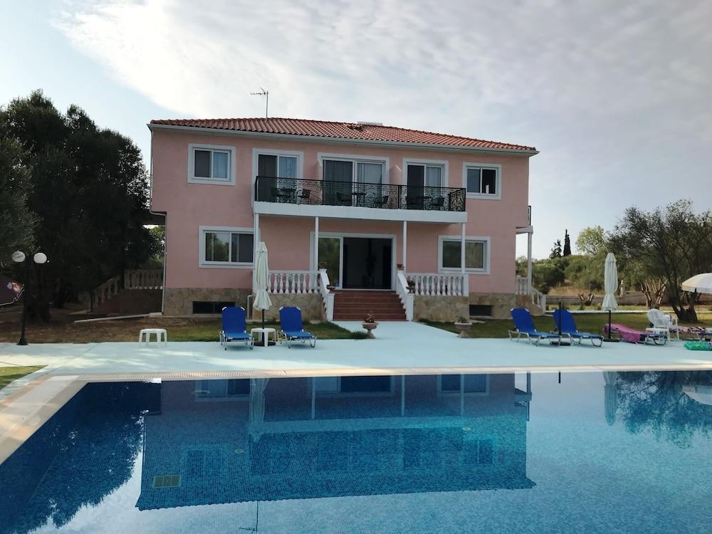 Ai Helis Resort Svoronata Exterior photo