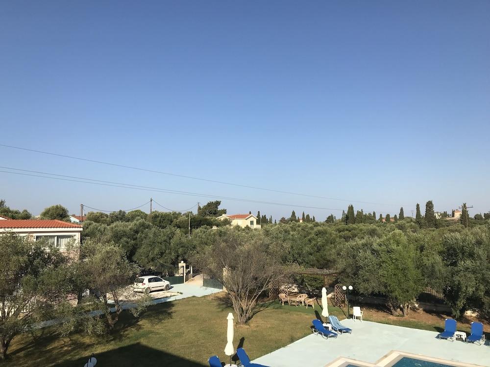 Ai Helis Resort Svoronata Exterior photo