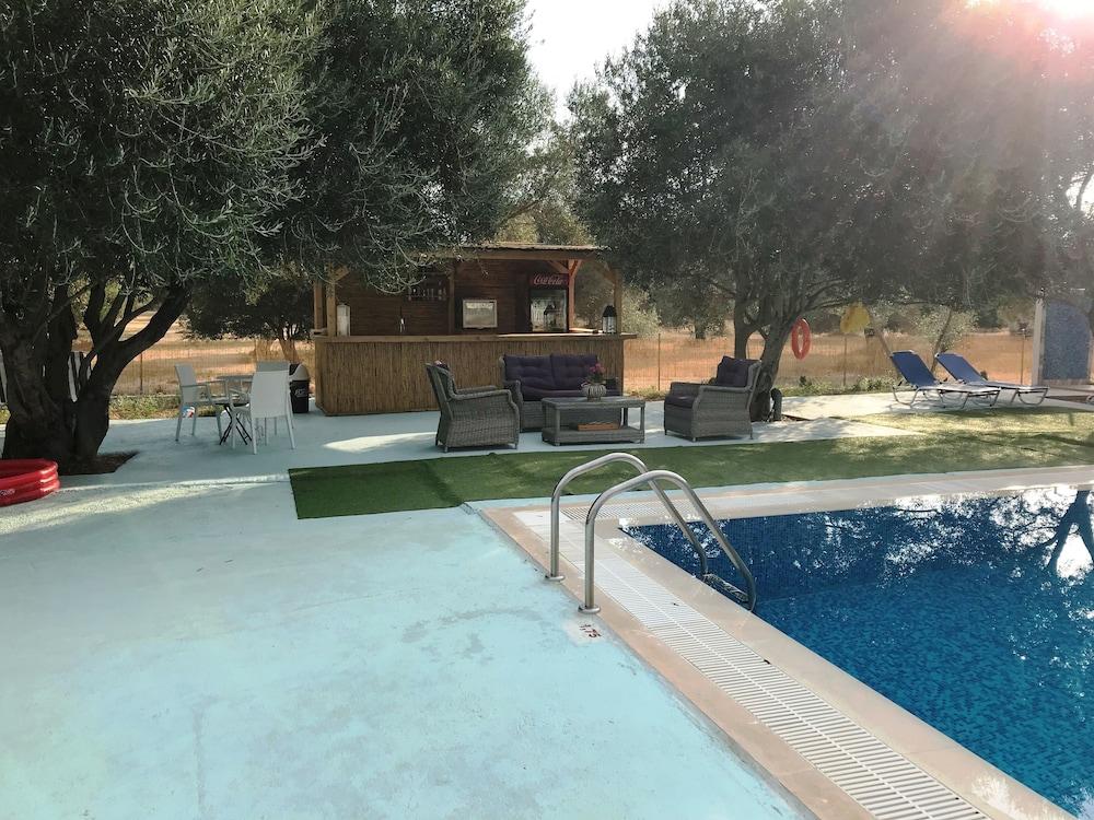 Ai Helis Resort Svoronata Exterior photo