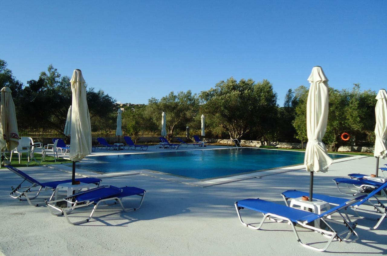 Ai Helis Resort Svoronata Exterior photo